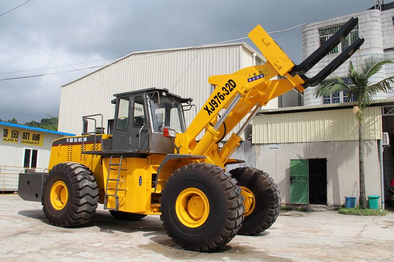 45噸廈金機械叉裝車 重載先鋒，高效物料搬運解決方案